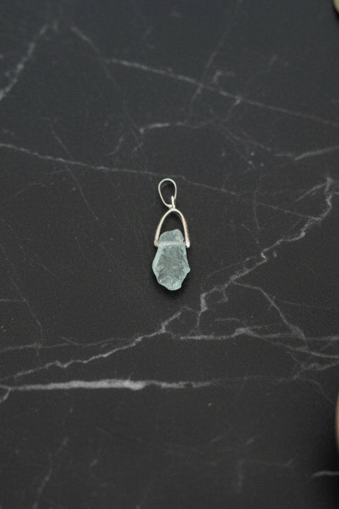 Raw Aquamarine Pendant – Natural Drilled Gemstone with Platinum Brass Bail