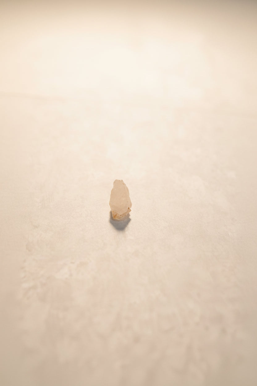 Raw Quartz Crystal – Natural Formation