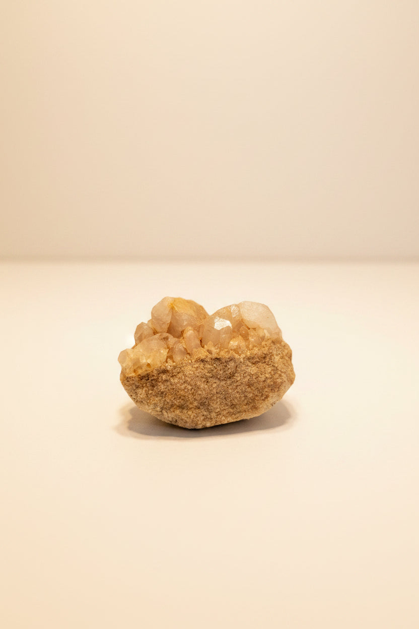 Raw Quartz Crystal – Natural Formation