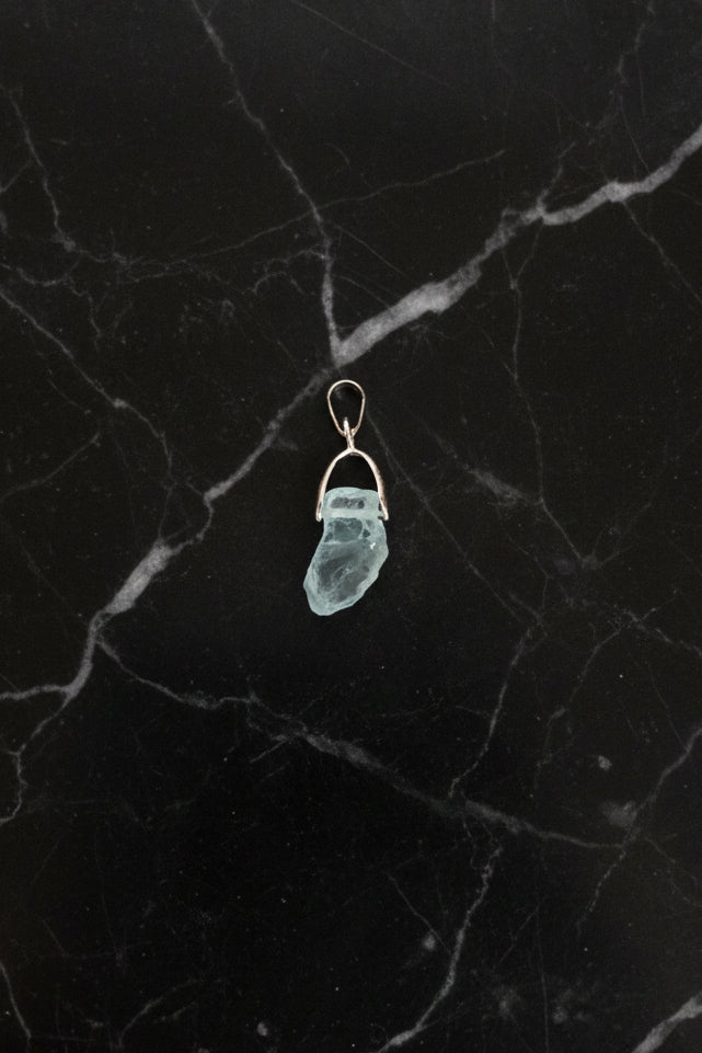 Raw Aquamarine Pendant – Natural Drilled Gemstone with Platinum Brass Bail
