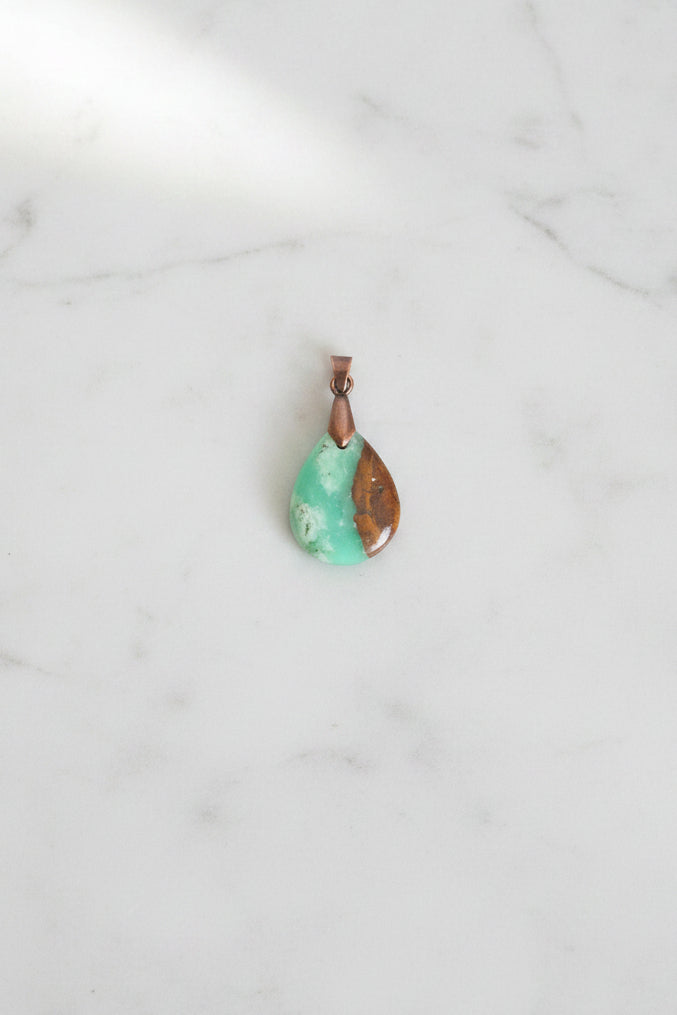 Chrysoprase Gemstone Pendant – Red Copper Brass Pinch Bail
